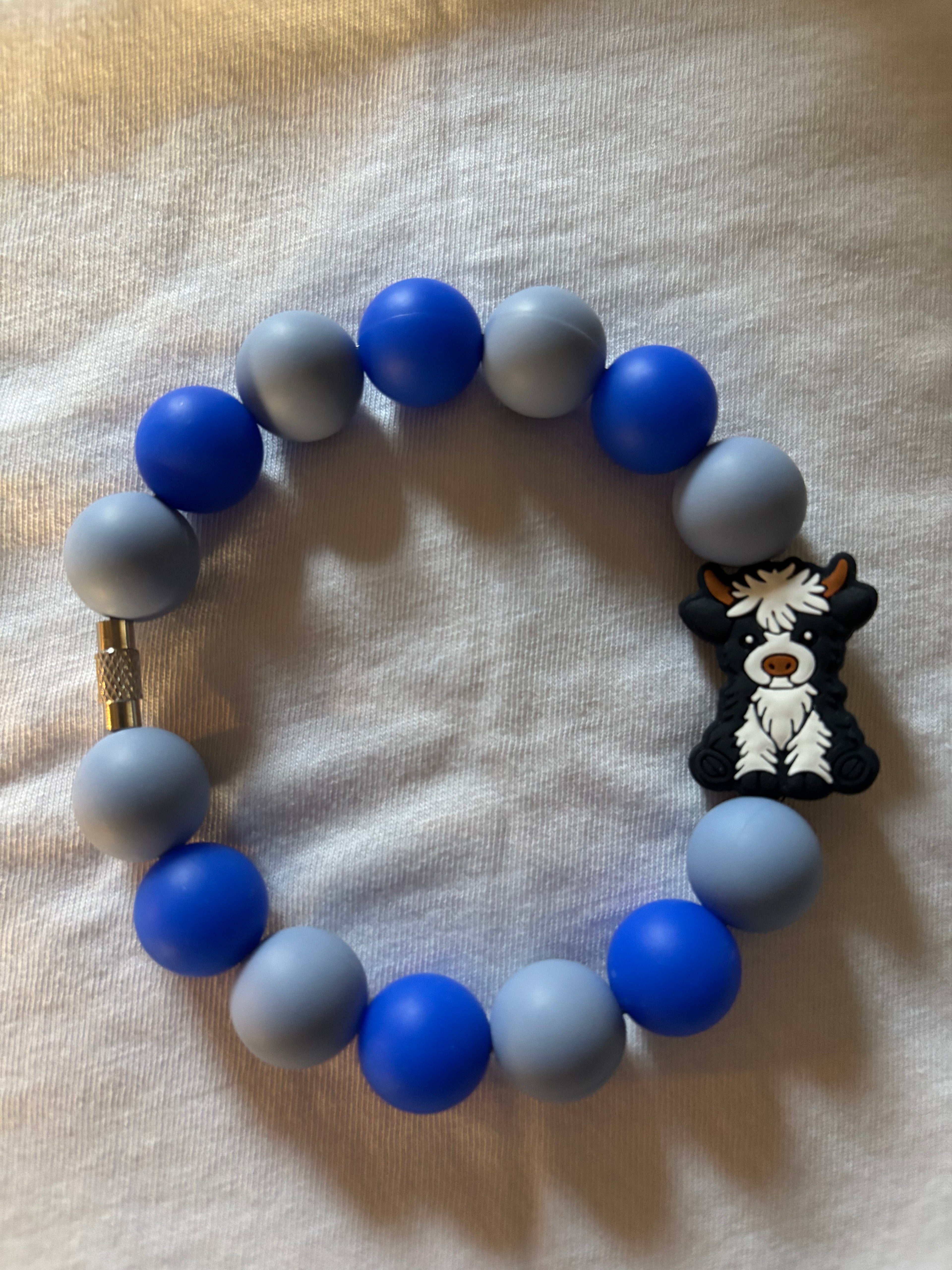 Blue Highland Cow Wristlet