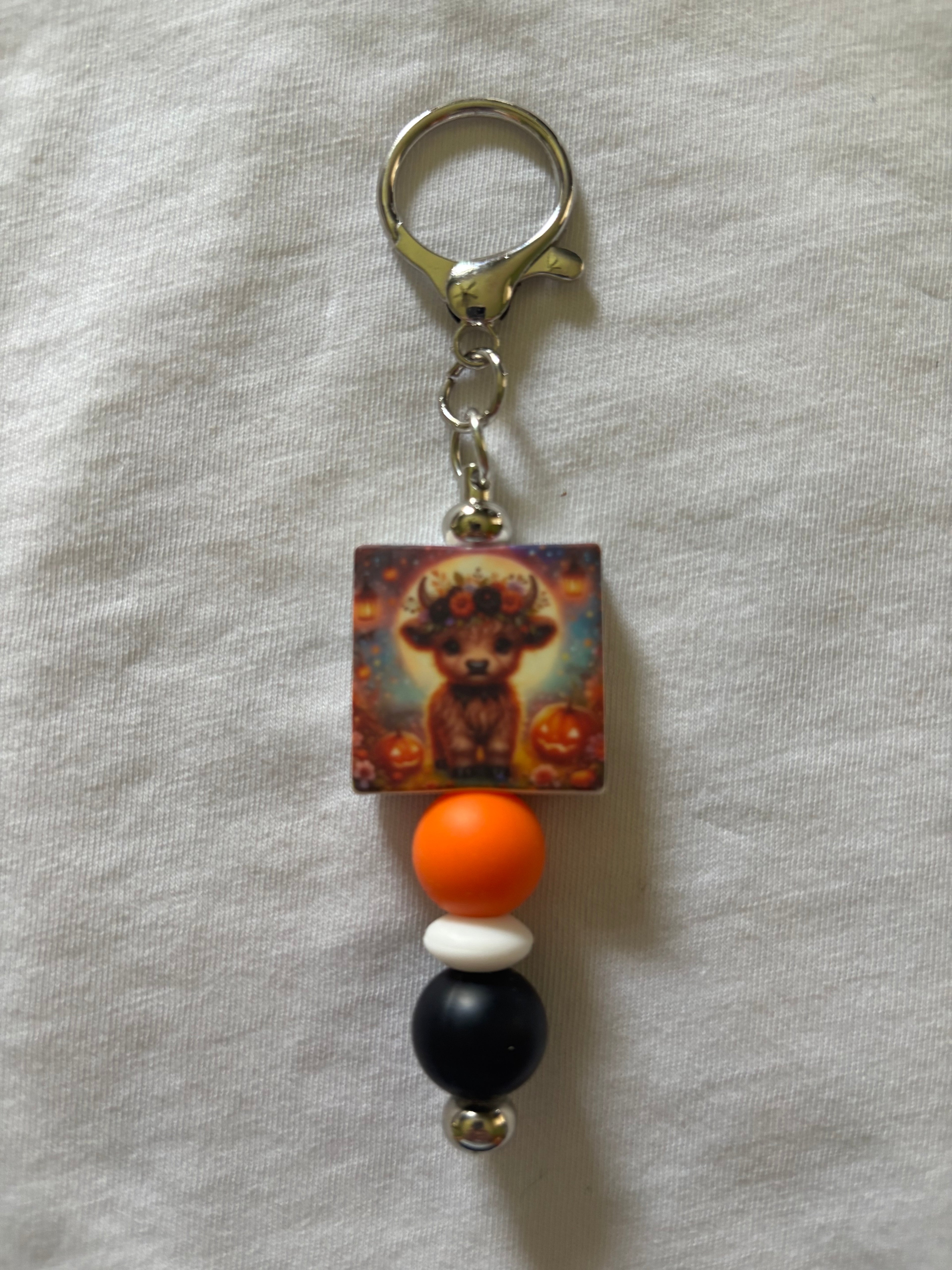 Witch Highland Cow Keychain