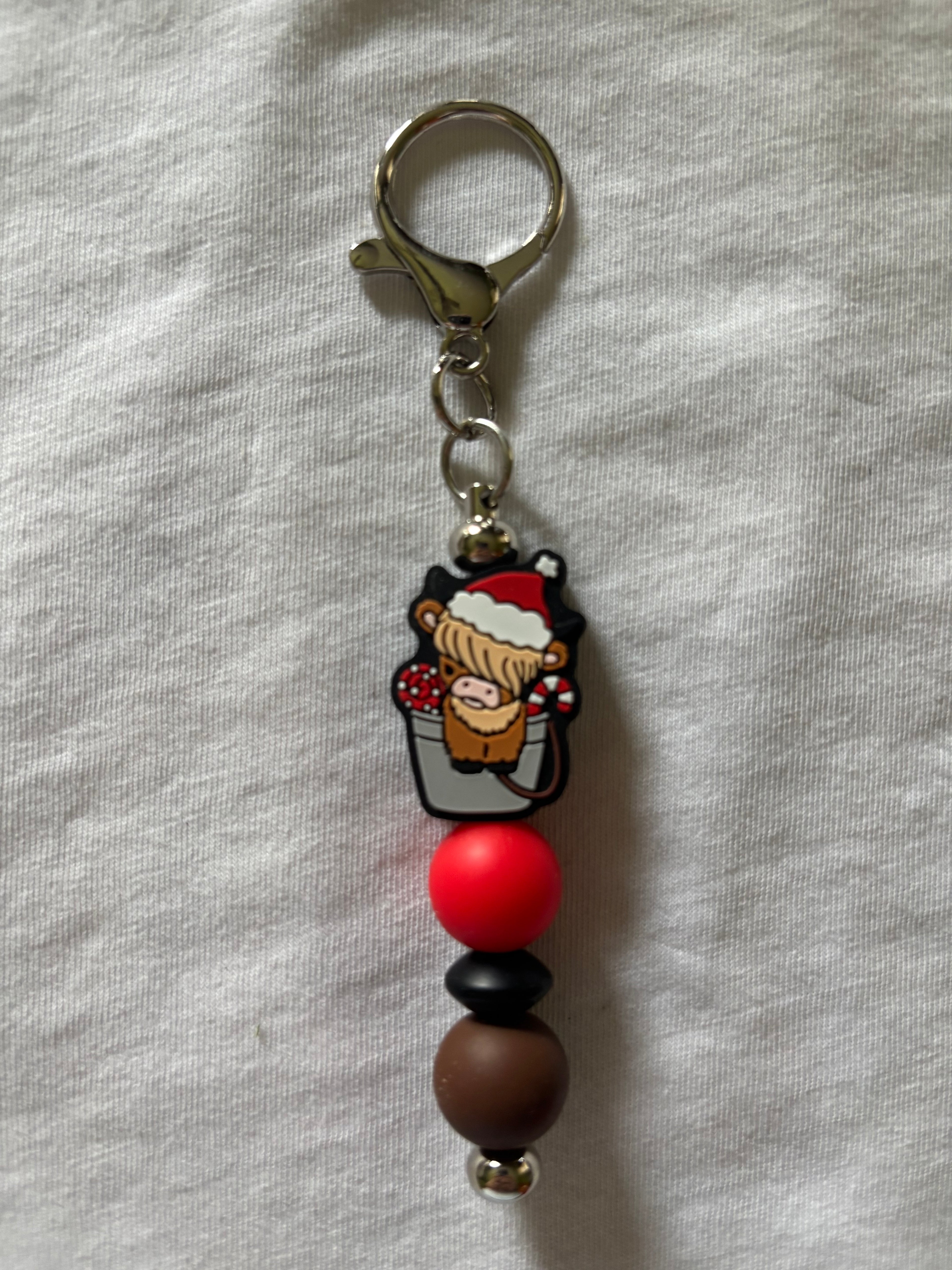 Christmas Highland Cow Keychain